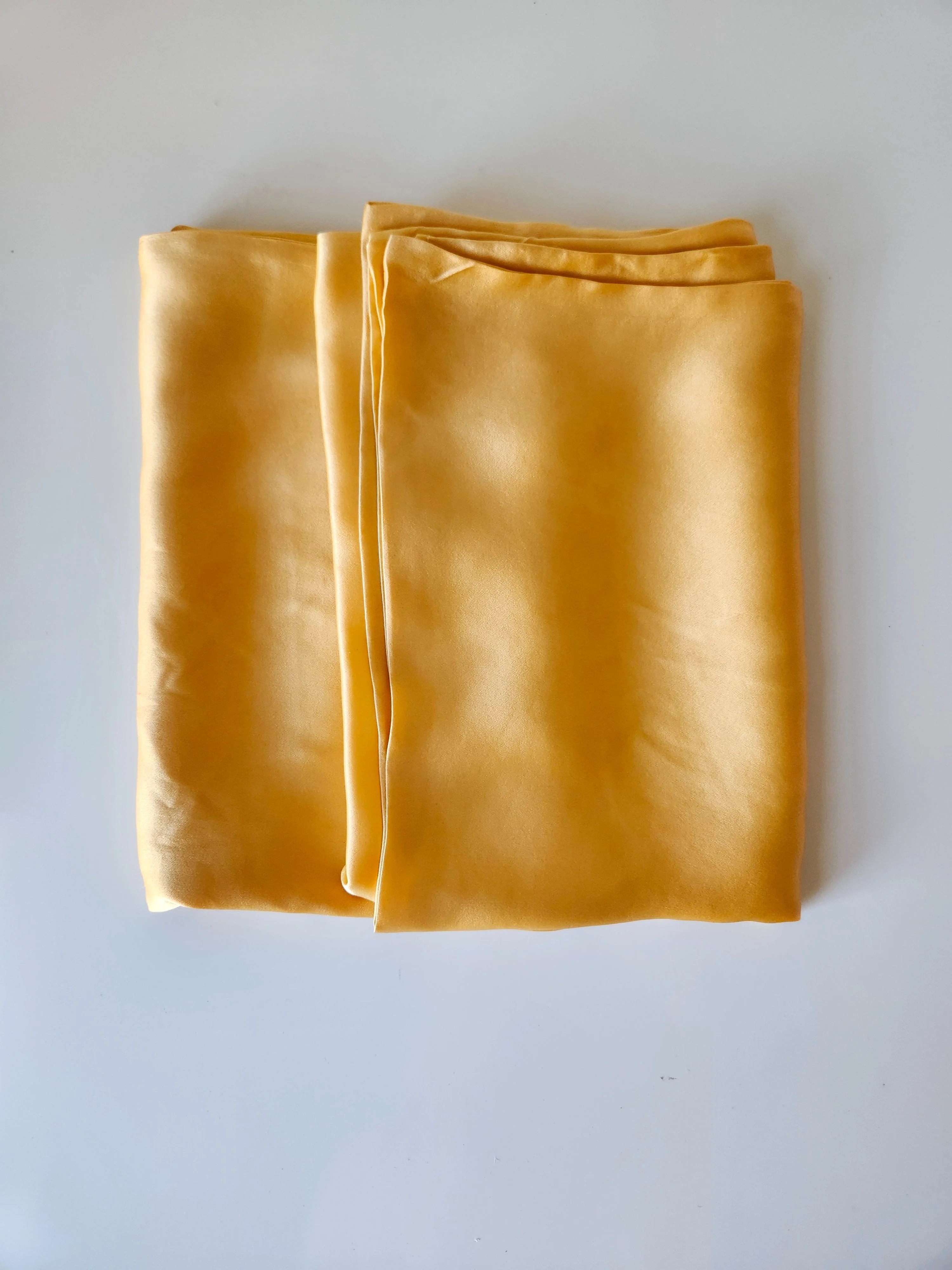 Solid Botanically Dyed Silk Pillowcase - Image 7